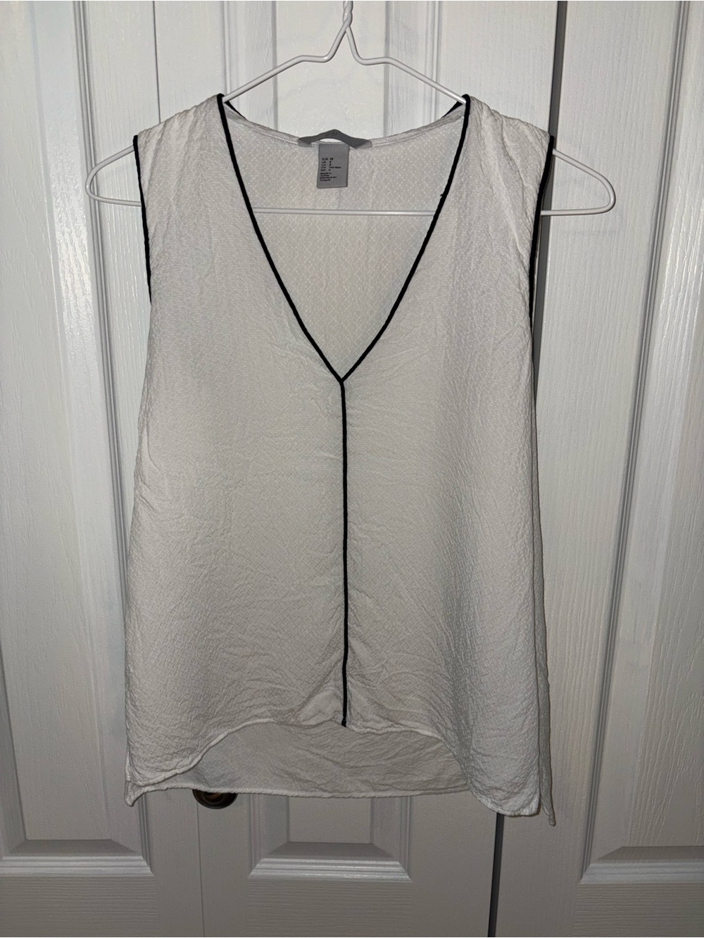 H&M Sleeveless Blouse